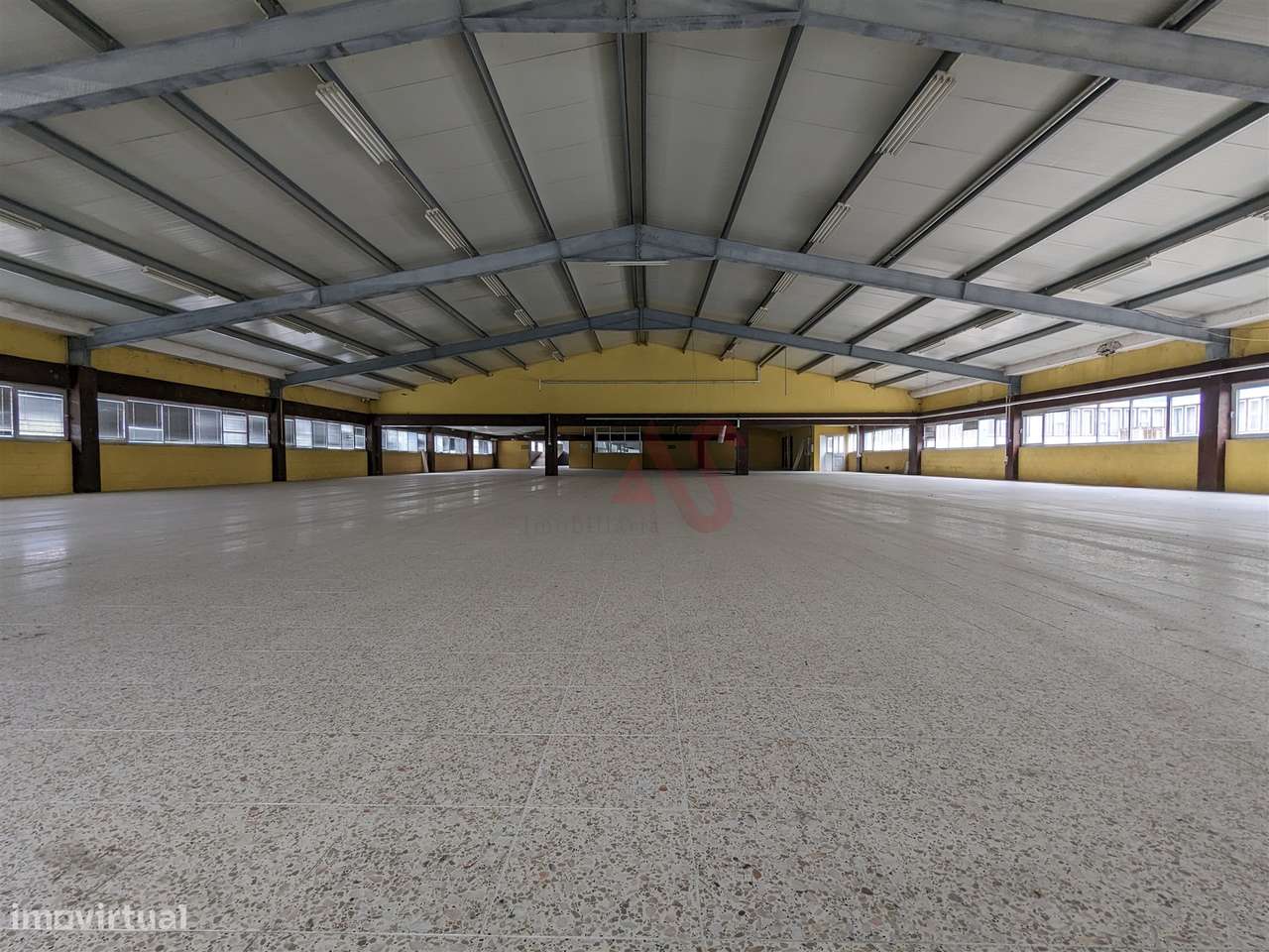 Oportunidade Industrial: Armazéns com áreas flexíveis - Cepães, Fafe - Grande imagem: 4/8