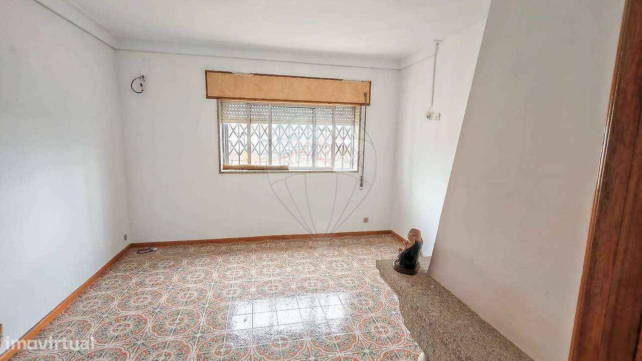 Moradia T3 para venda-3