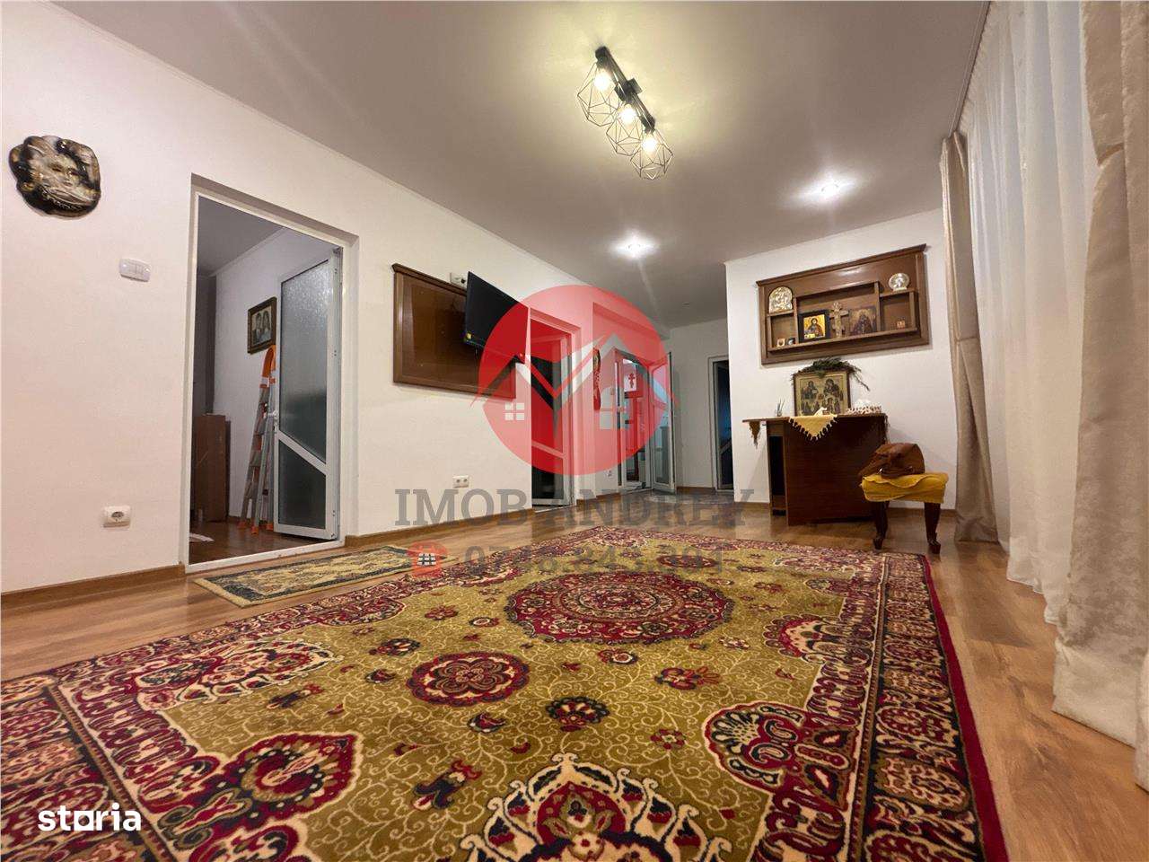 Casa ultracentrala complet utilata, 220mp, 5 camere, curte, foisor - Imagine principală: 4/20