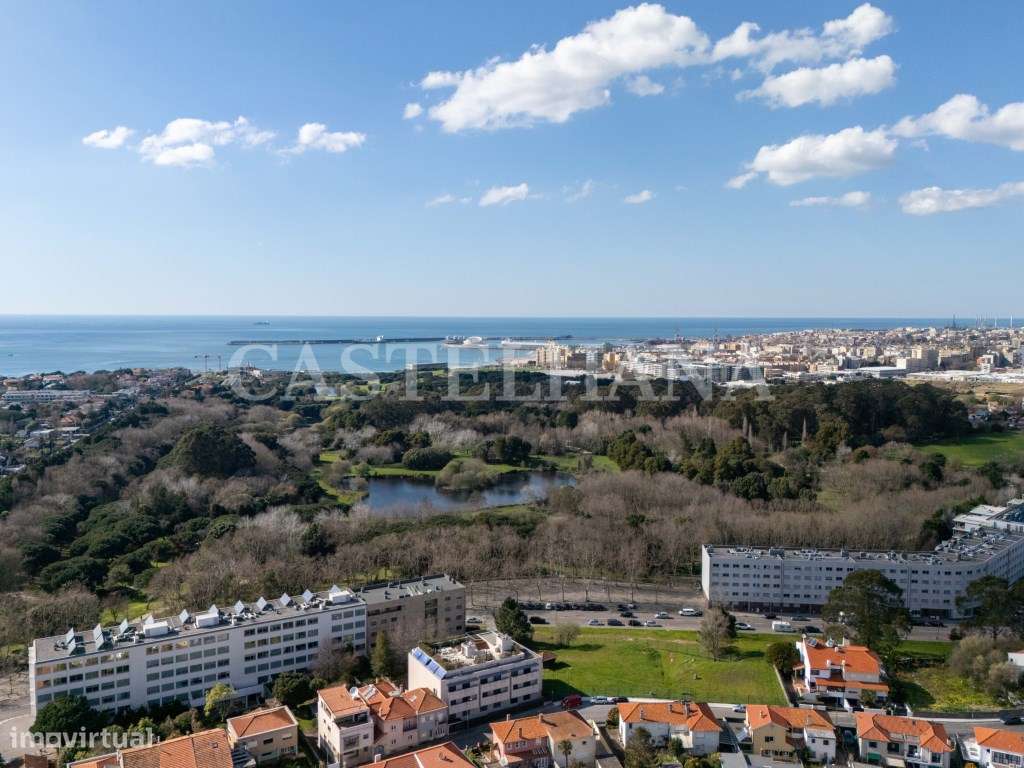 Moradia T4 localizada junto ao Parque da Cidade - Grande imagem: 4/59