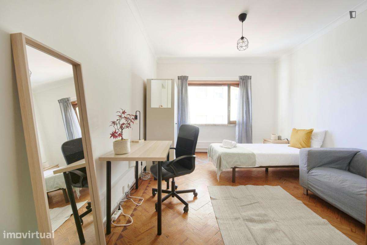 Quarto - localizado em Santa Apolónia Lisbon - Grande imagem: 5/10