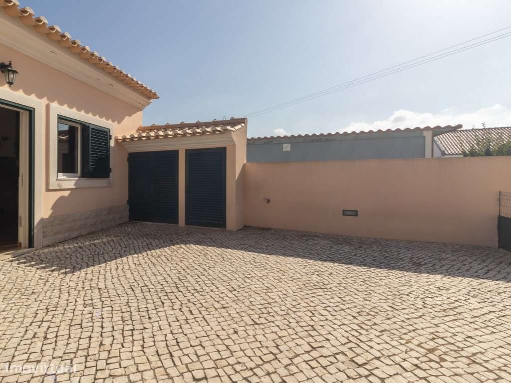 Moradia T4 de Prestígio com Áreas Amplas, Garagem para 2 Carros e C...-42