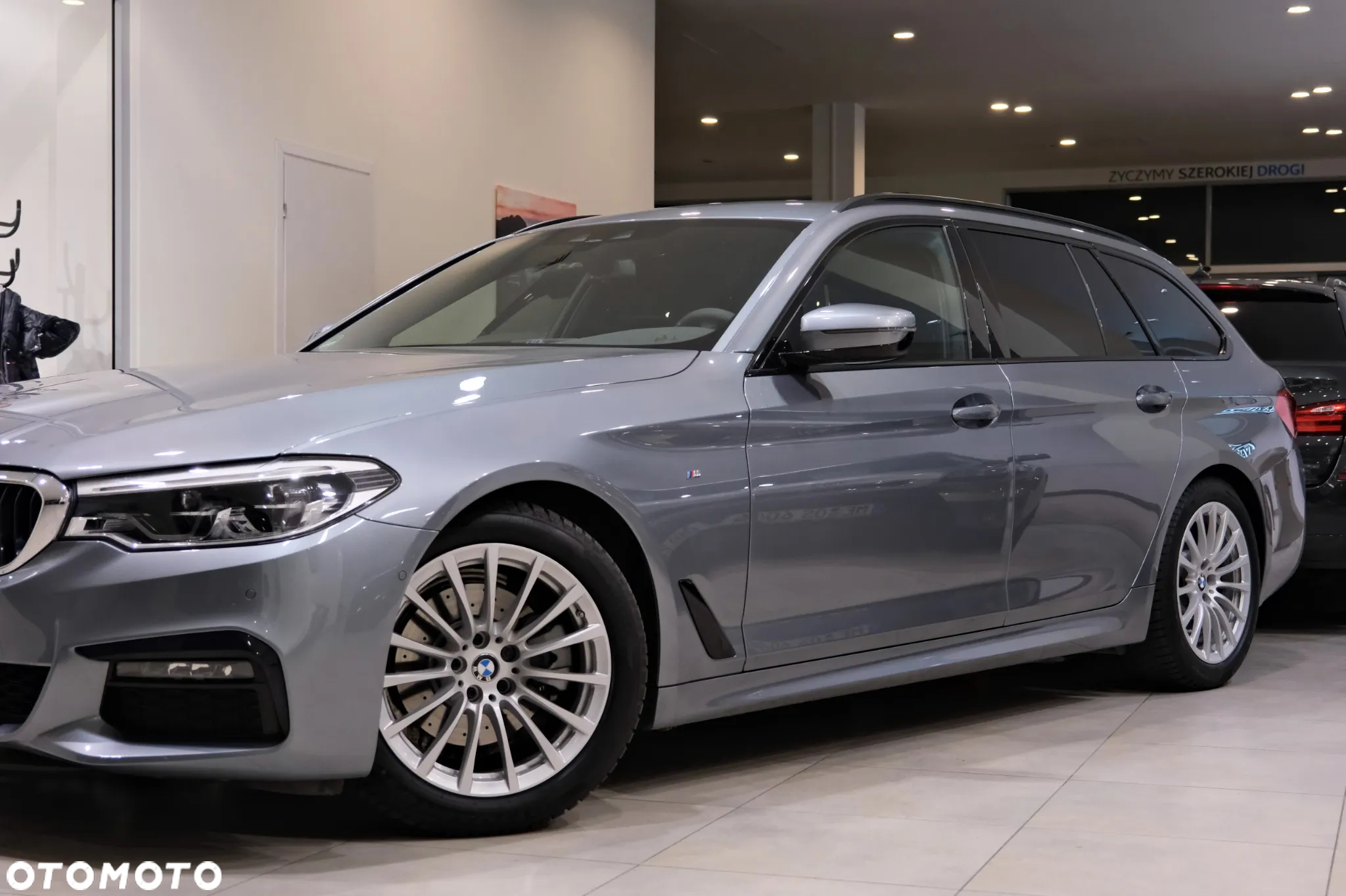 BMW Seria 5 520i Touring M Sport Edition - 11