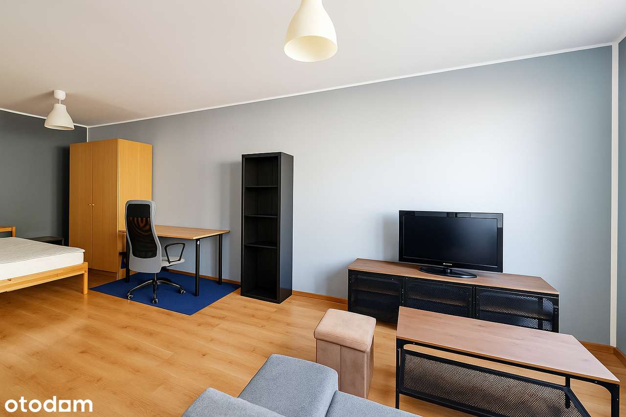 Przestronne 1 pokojowe, winda, balkon! - Pełny obrazek: 2/6