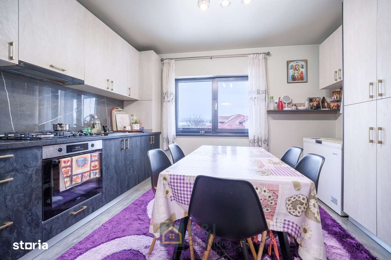 O casă construită responsabil, cu garaj si terasa imensa in Tomesti-3