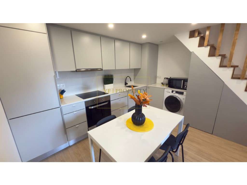 Moradia T1 na Rua Monte Cativo, Porto. - Grande imagem: 2/17