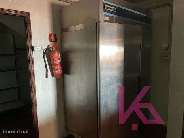 Restaurante com Apartamento T1-9