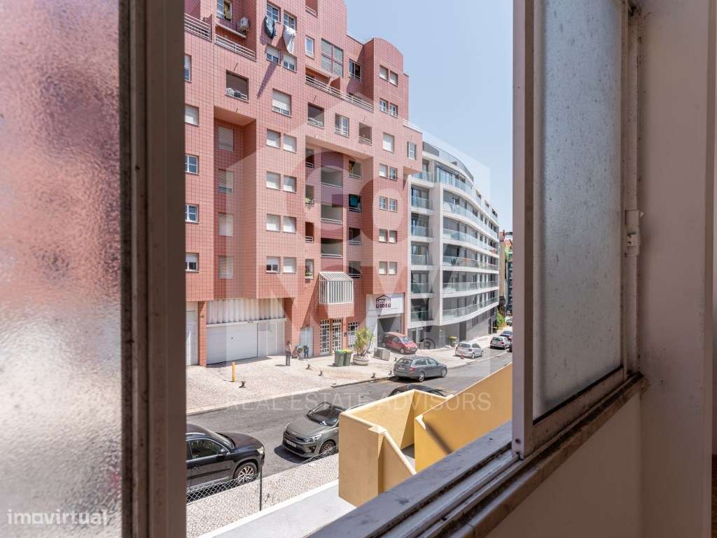 T2 com terraço na Graça-9