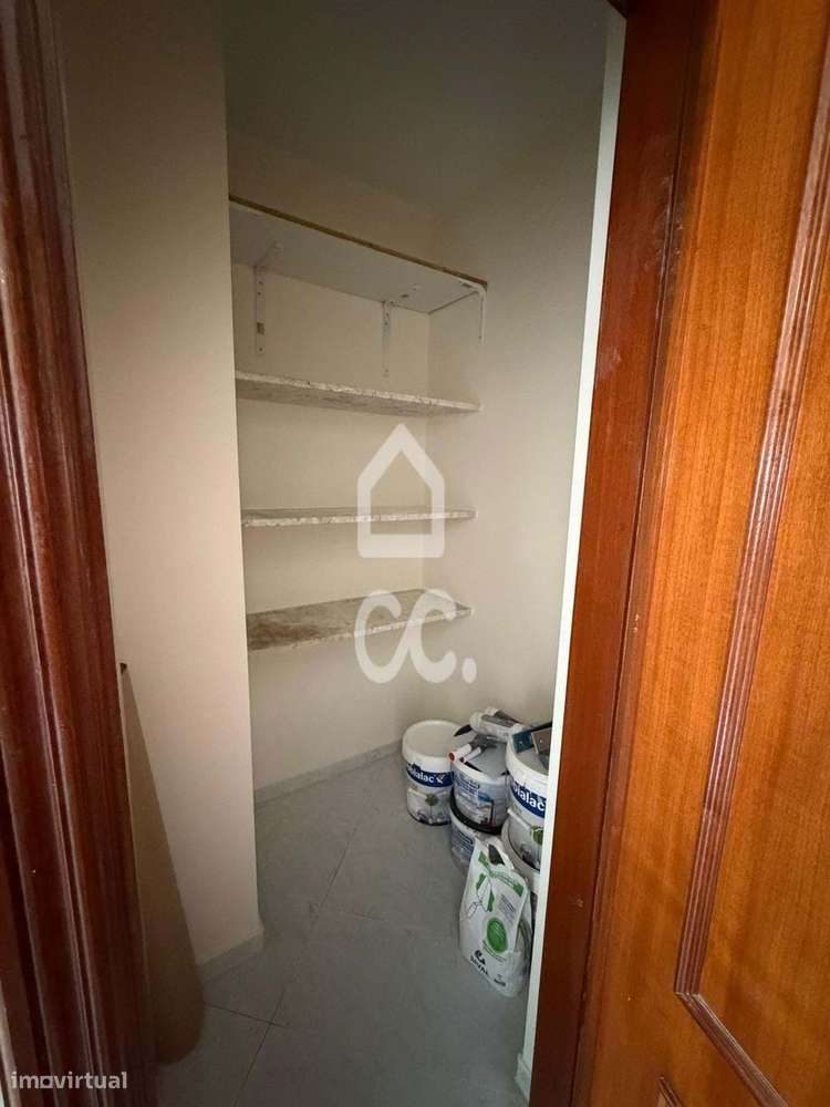 T2 espaçoso com Lareira, Varanda e Garagem - Algueirão-7