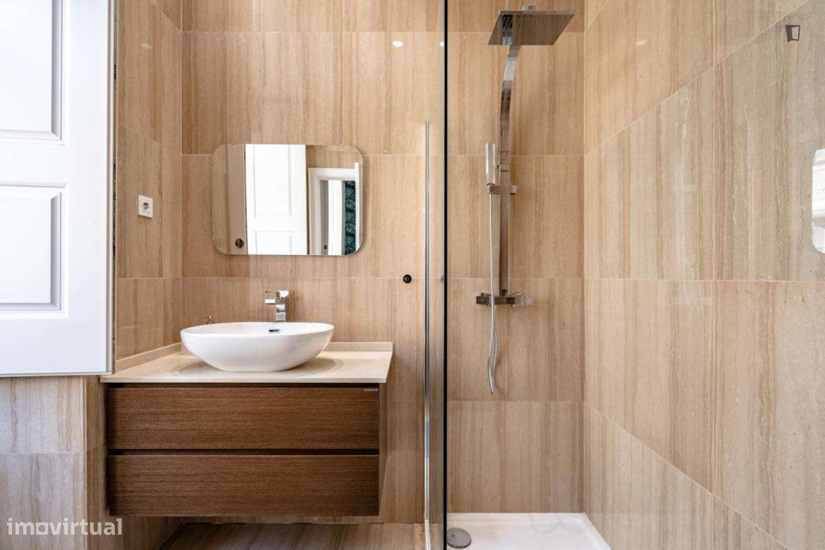 Apartamento com 2 quartos - localizado em Baixa Lisbon - Grande imagem: 2/22