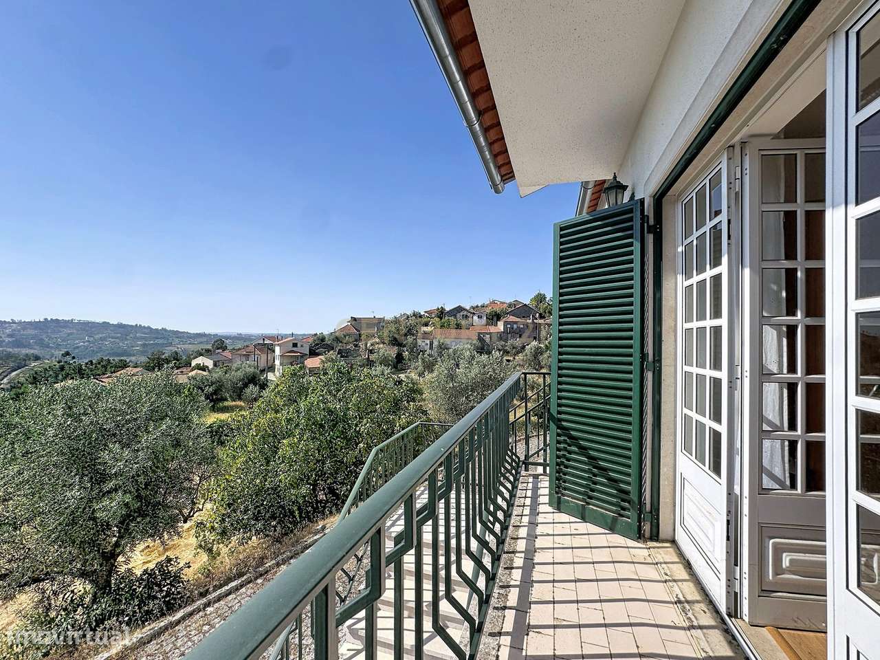 Moradia Térrea com Vista Panorâmica e 4.500 m² de Terreno | Vila Cova,-25