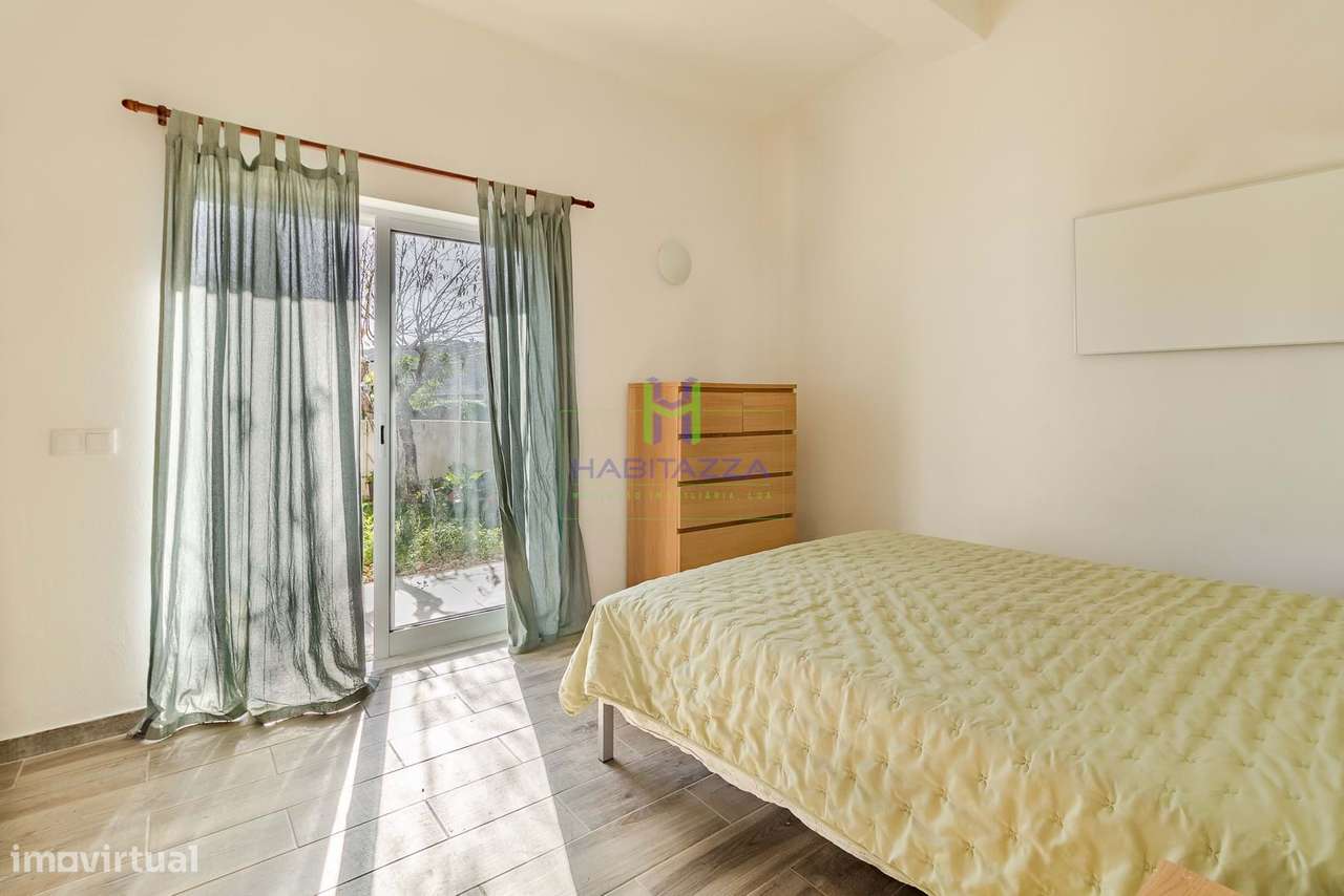 Moradia T1 com Jardim e Logradouro, em Budens, para Venda-20