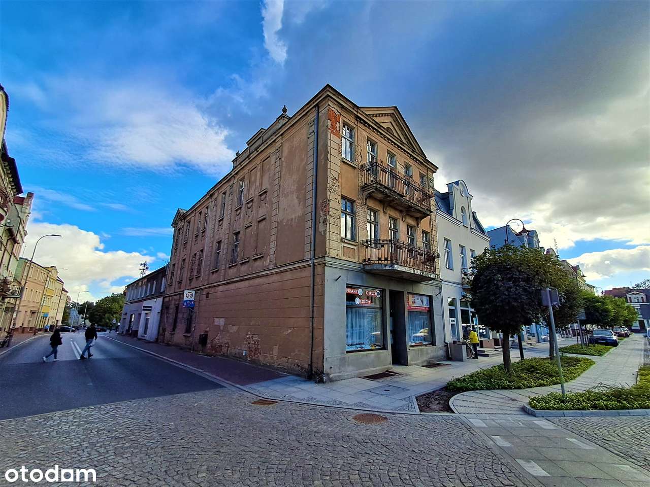 Kamienica w centrum Szamotuł - nieruchomość pod inwestycje!-2