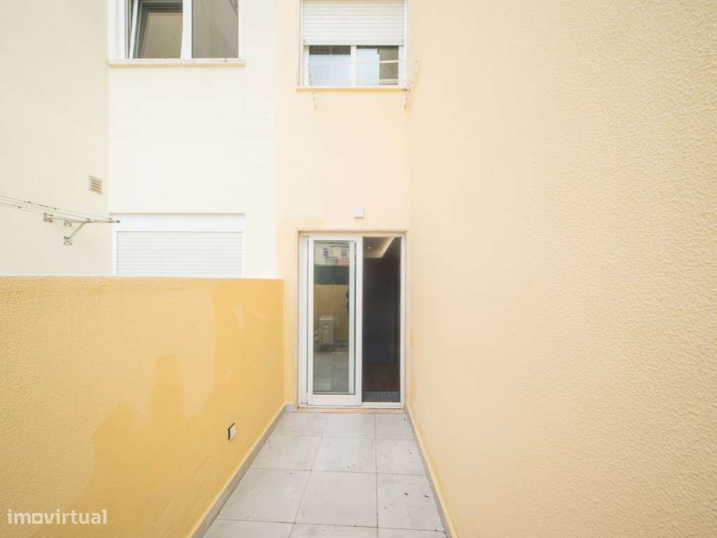 Apartamento Elegante e Contemporâneo no Centro de Algés-55