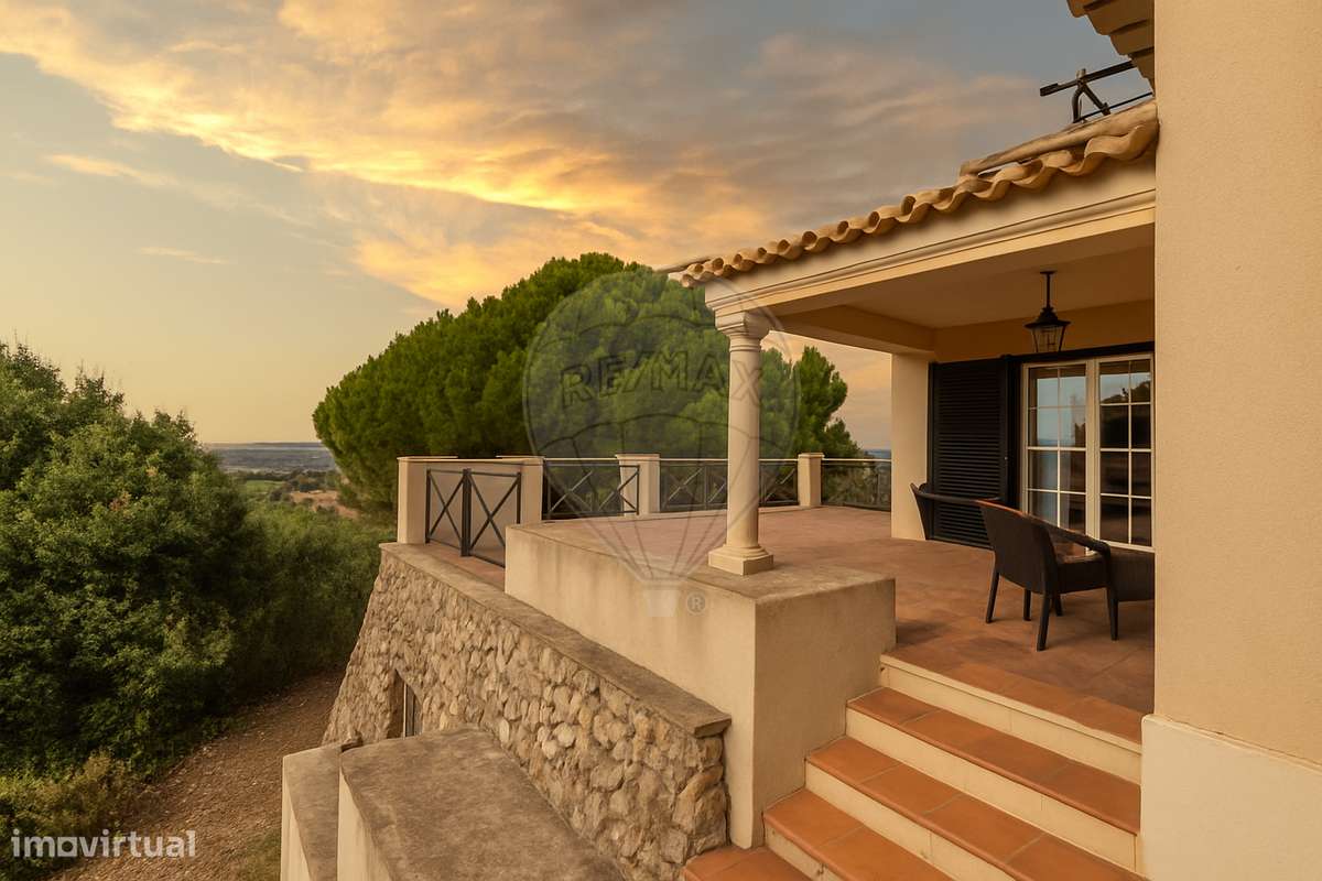 Moradia T14 para venda - Grande imagem: 1/48