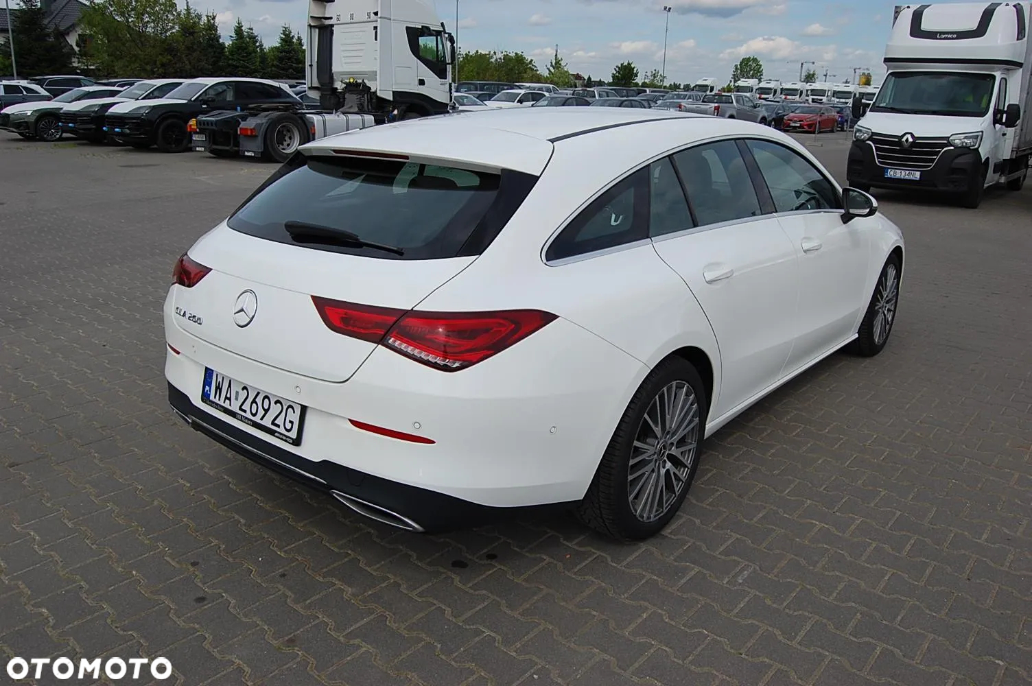 Mercedes-Benz CLA 200 Progressive 7G-DCT - 6