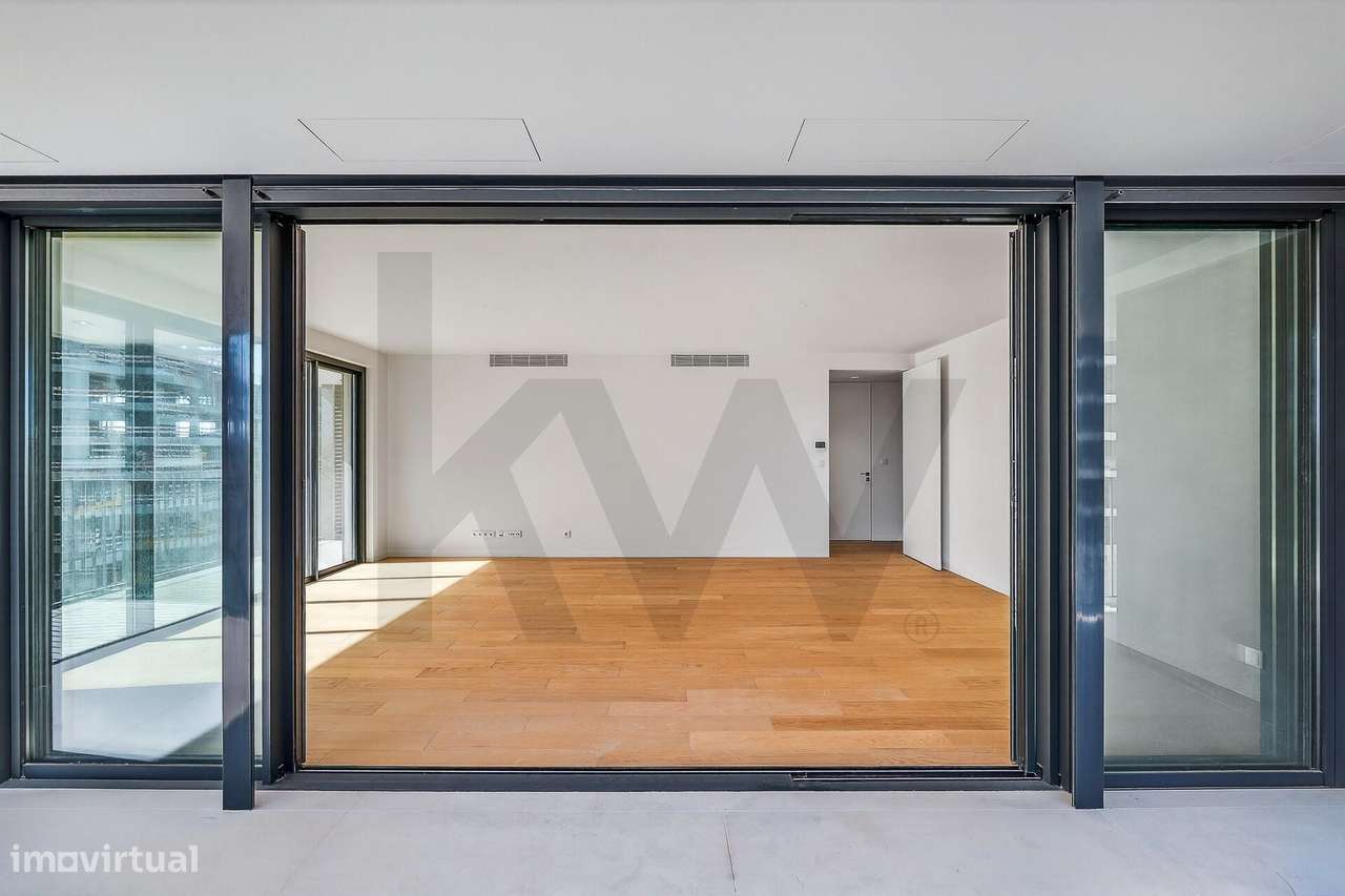 T3 com piscina e garagem em condomínio fechado, Linda-a-Velha, Oeiras - Grande imagem: 4/26