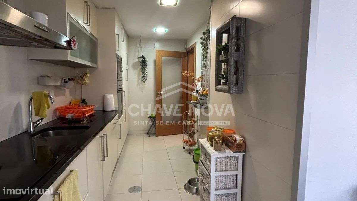 Moradia em Banda V3+1 c/ Terraço em Mafamude (Santo Ovídio) - Grande imagem: 4/15