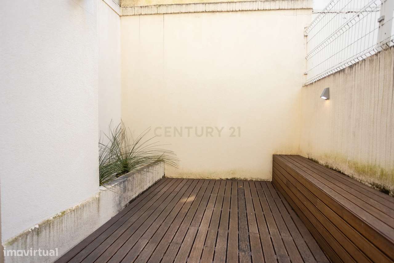 Apartamento T1+1 com logradouro a venda em Campo de Ourique!-14