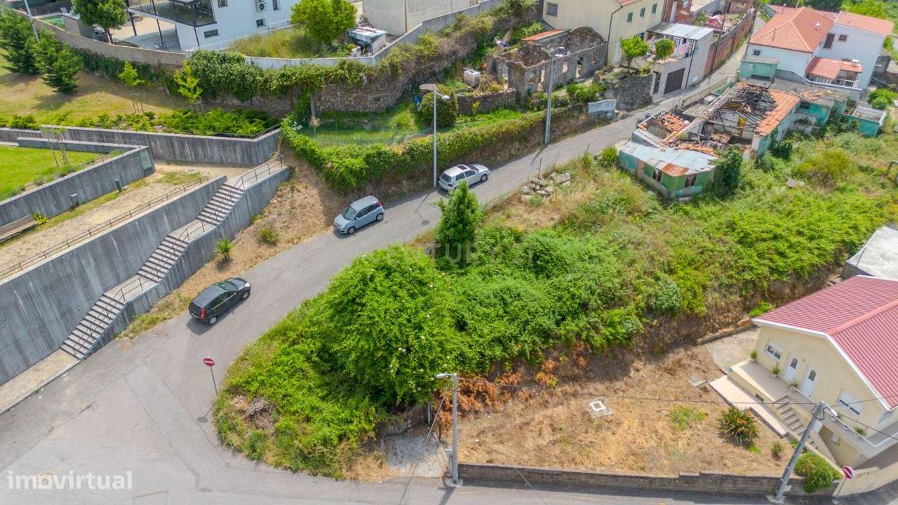 Terreno de 800 m² com Projeto Aprovado | Moradia T3 Contemporânea | Sã-37