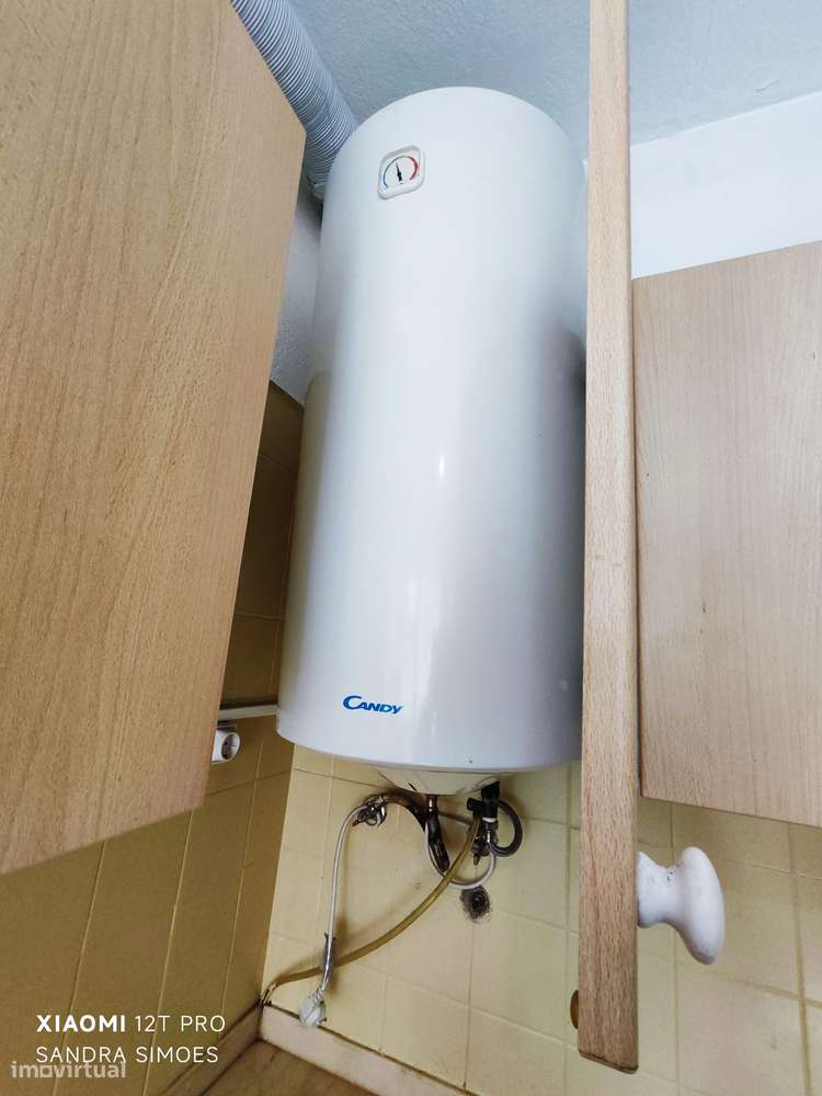 T1 com cozinha separada e excelente localização - Grande imagem: 3/7