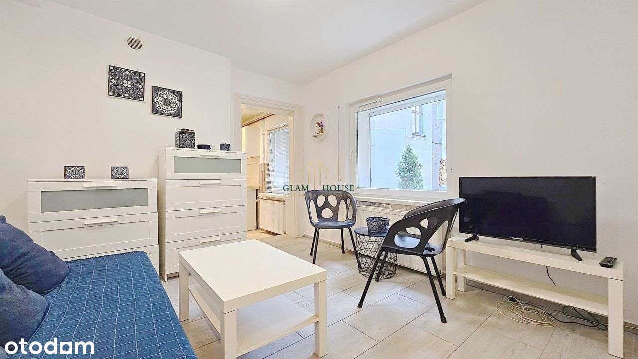 Urządzona kawalerka w Centrum-1