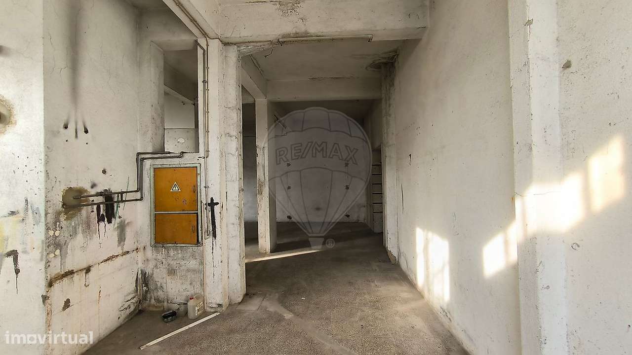 Armazém  para arrendamento - Grande imagem: 4/14