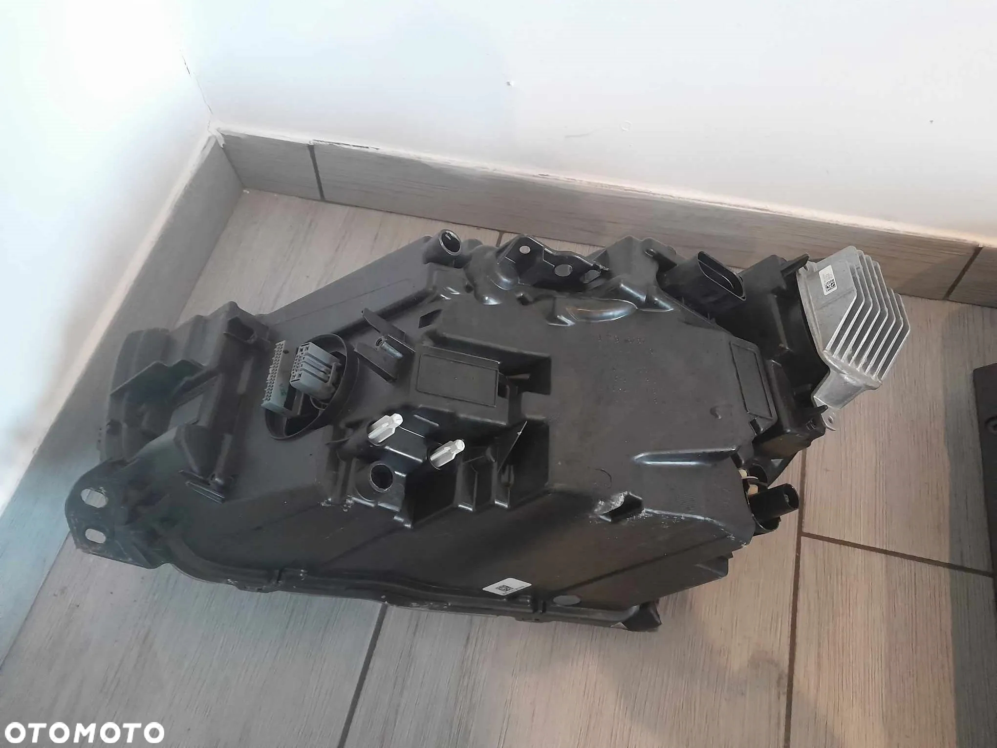 LAMPA PRAWA PRZEDNIA PRZÓD VOLVO XC40 II 18- FULL LED 31655636 - 9