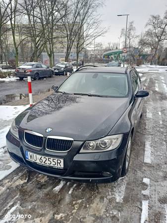 BMW Seria 3 320i - 1