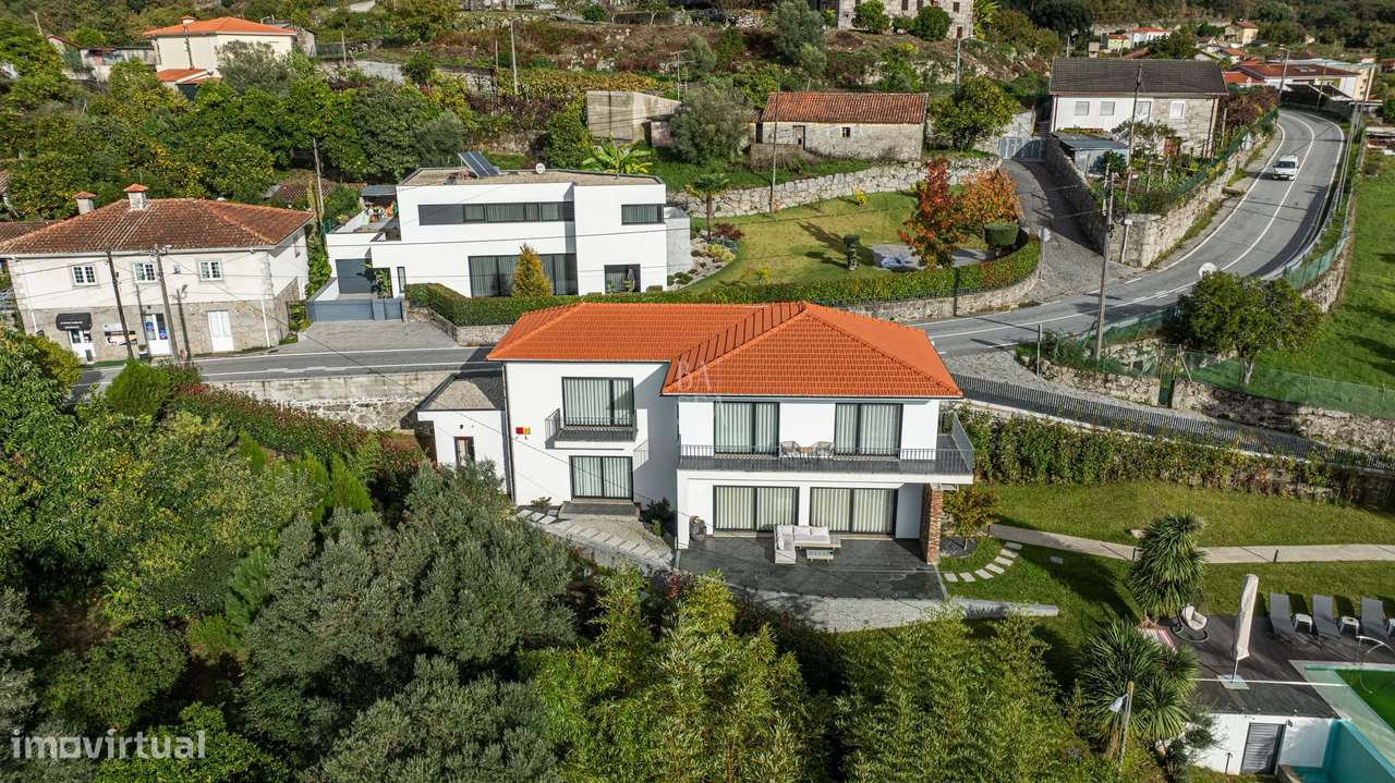 Morada individual com 4 suítes e piscina em Geraz do Minho - Póvoa de-46