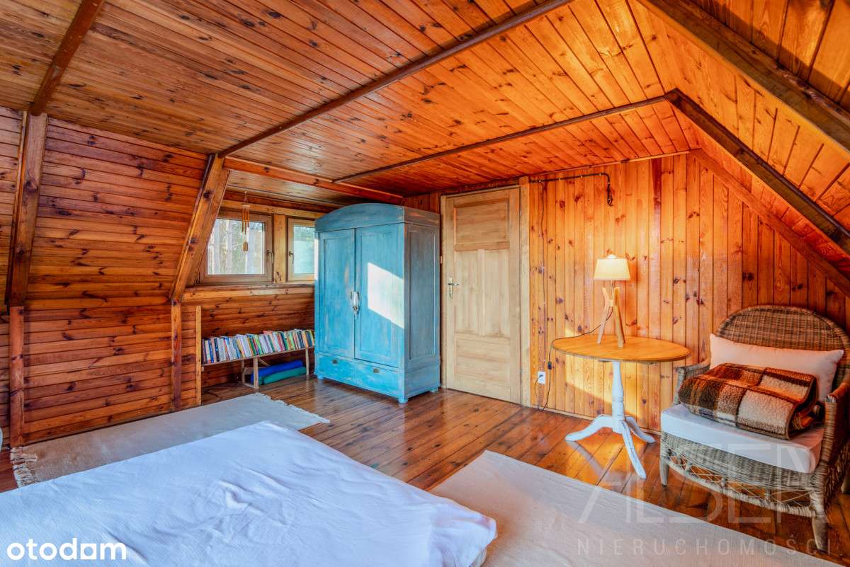 Dom z własnym stawem w ostatniej linii zabudowy-10