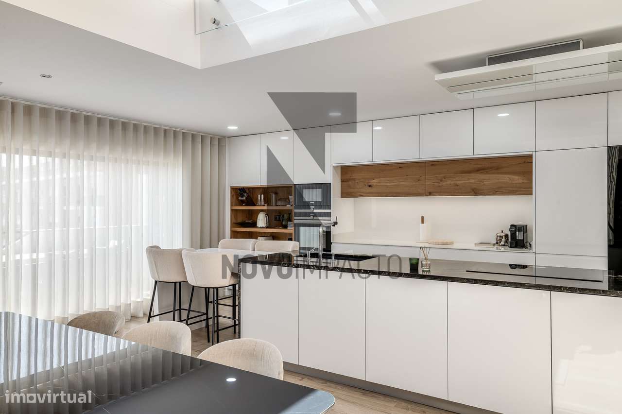 T4 Duplex de Luxo Mobilado, com 2 Terraços e Box para 2 Carros | Mo...-11