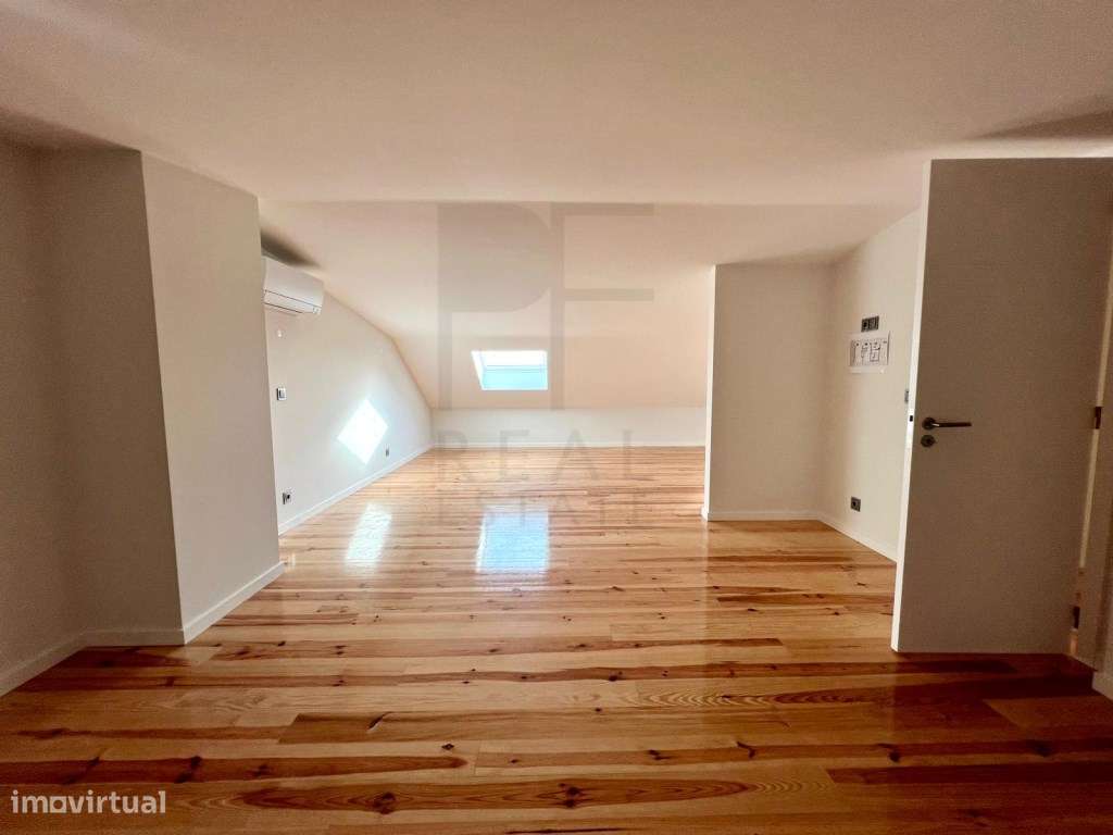 Dulpex T3+1 | Novo | São João Estoril - Grande imagem: 5/32