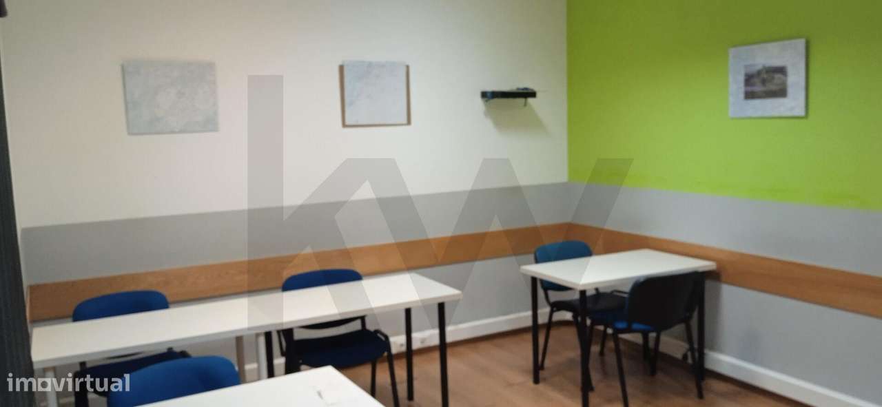 Armazém Prior Velho - Arrendado Oportunidade de Investimento - Grande imagem: 5/14