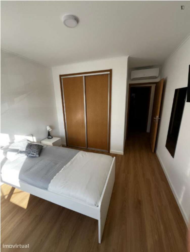 Quarto - localizado em Lumiar Lisbon - Grande imagem: 3/5