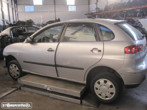 Seat Ibiza 6L 1.2 AZQ de 2002 para peças - 1