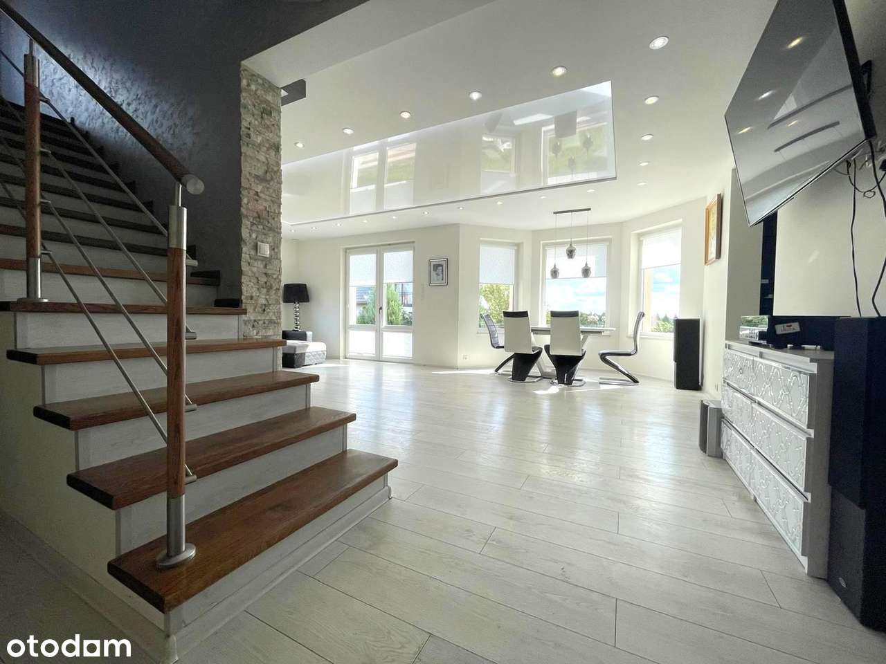 Dom Dla Rodziny, Która Chce Więcej — Więcej Przestrzeni, Więcej Pry...-2