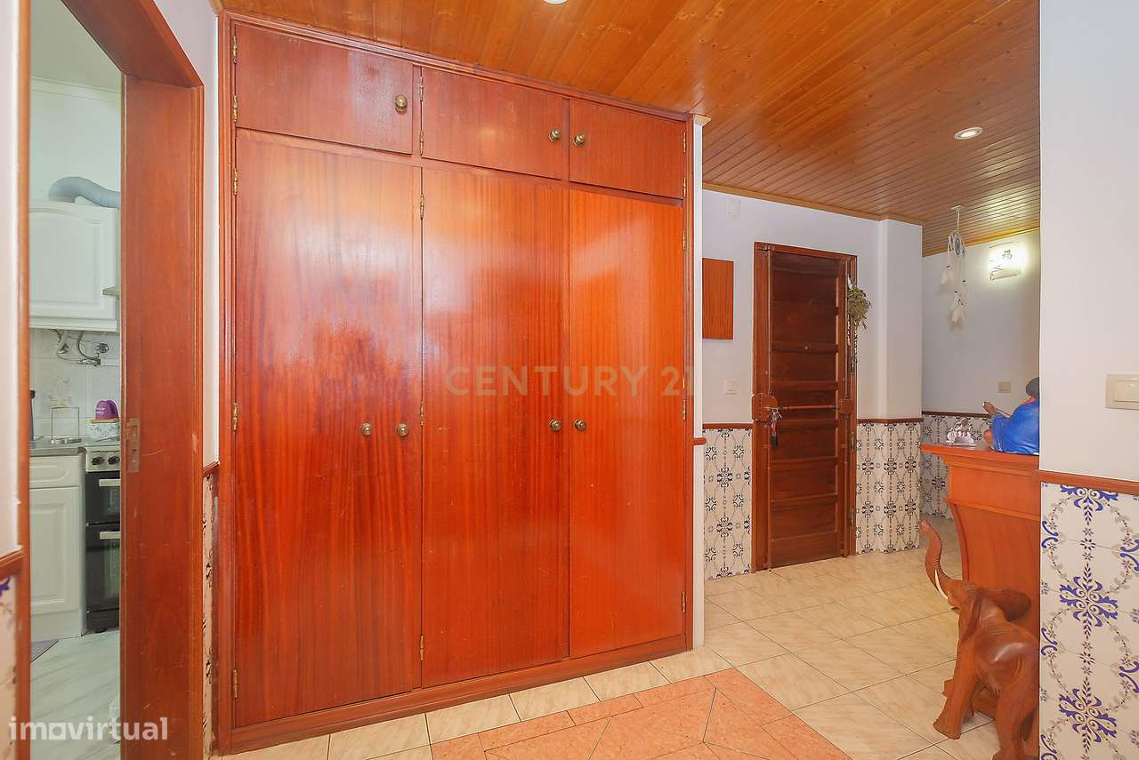 Apartamento T3 em Amora, Seixal - Vista para o Rio-9