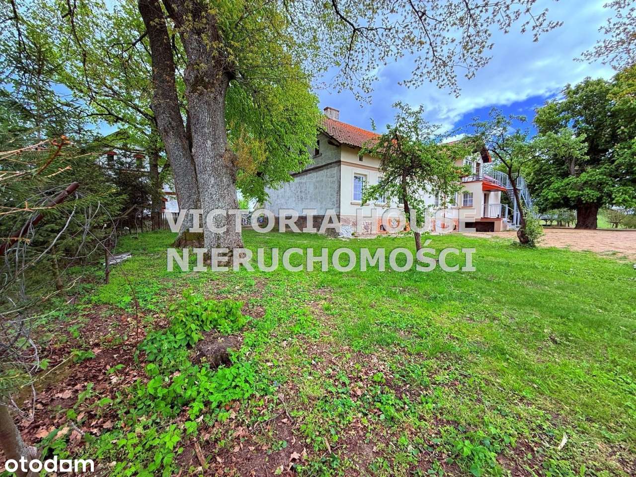 Wyjątkowa Nieruchomość Blisko Jeziora! Okazja!-5