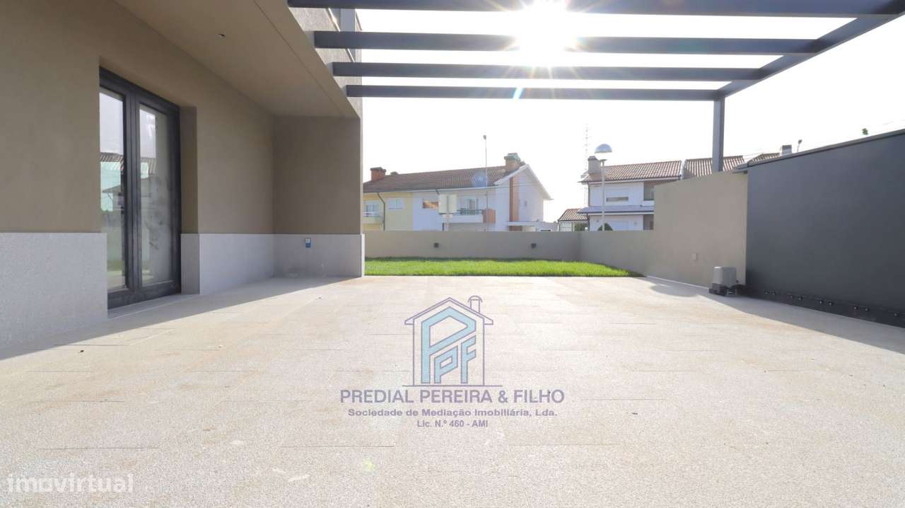 Andar Moradia T3 Novo - Baguim (Rio Tinto)  | Junto Nova Via Nordeste-24