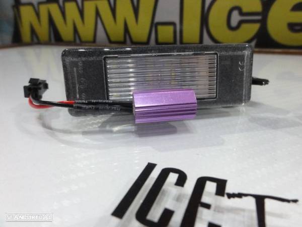 Suporte De Lâmpada De Matricula Com Led Branco Peugeot 106, 1007, 207, 308, 308 CC, 2008, 3008, 406, 407, 508, 607, 806, 4008, 5008, RCZ, Expert, Citroen Berlingo, C2, C3, C3 Pluriel, C4, C5, C6, C8, Jumpy, DS3, Nissan Pathfinder, Note, NV200, Primera, Qashqai, Juke, Pulsar, Navara, Mercedes Sprinter, Vito, Viano, - 5