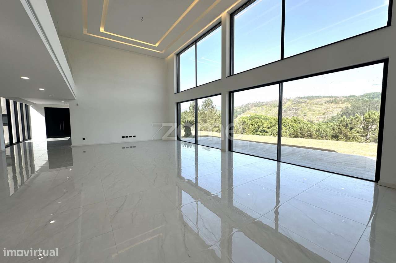 Moradia isolada de Luxo com Vista ao Rio no Marco de Canaveses. - Grande imagem: 2/56