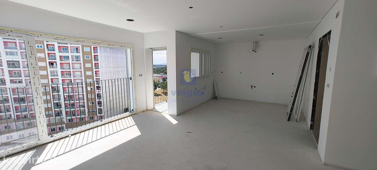 T3 Novo em Santa Marta do Pinhal com Parqueamento - Corroios-22