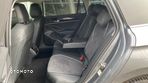 Volkswagen Passat 2.0 TDI EVO Elegance DSG - 9