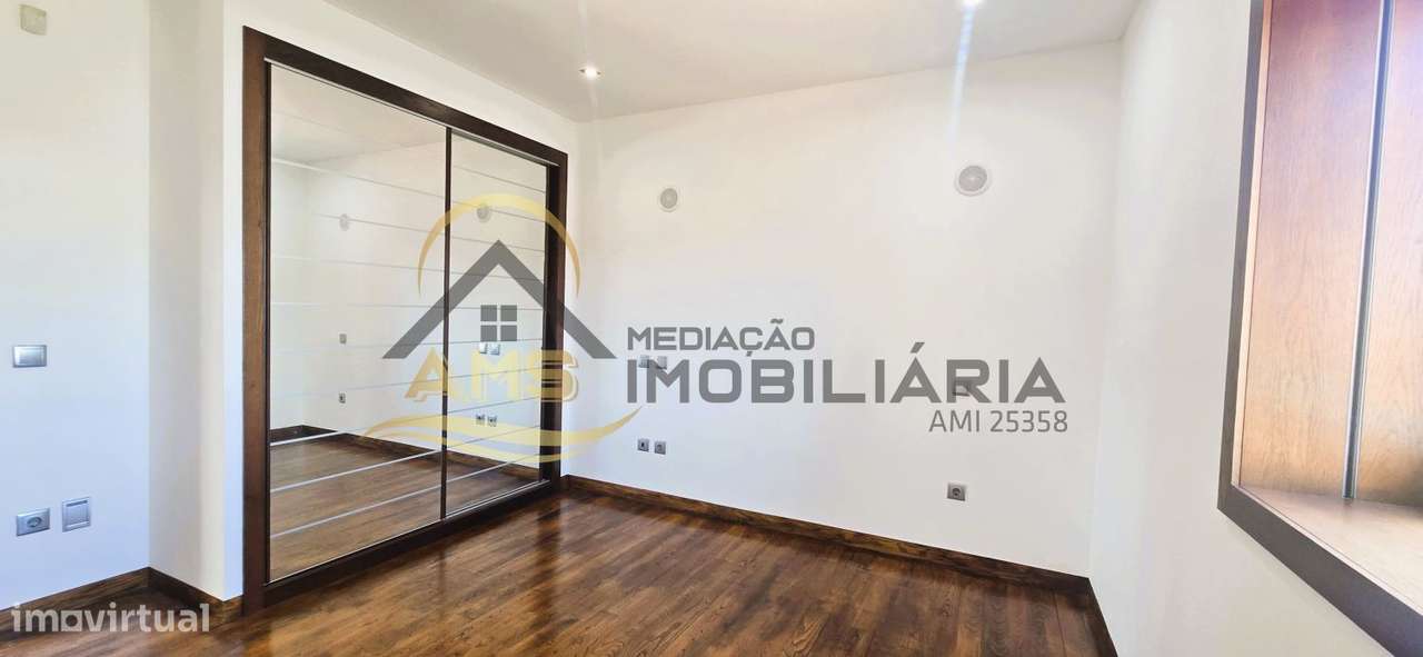 MORADIA DE LUXO 5 QUARTOS-38