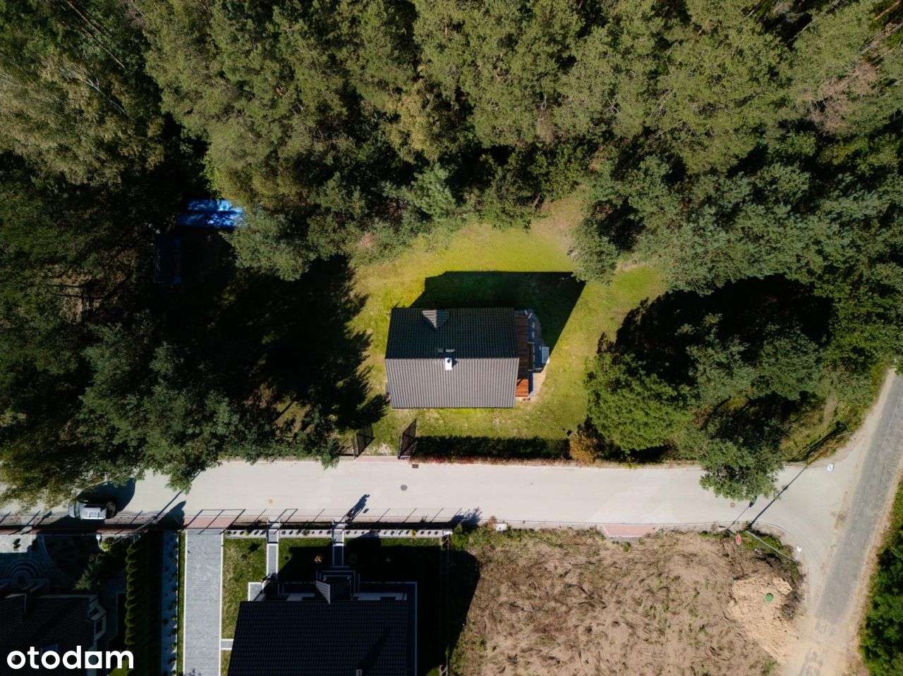 Sprzedam kameralny dom wśród jezior w miejscowości-6