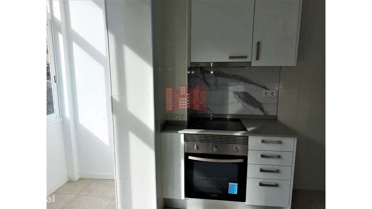 Apartamento T1 | 50 M2 | Remodelado - Grande imagem: 3/33