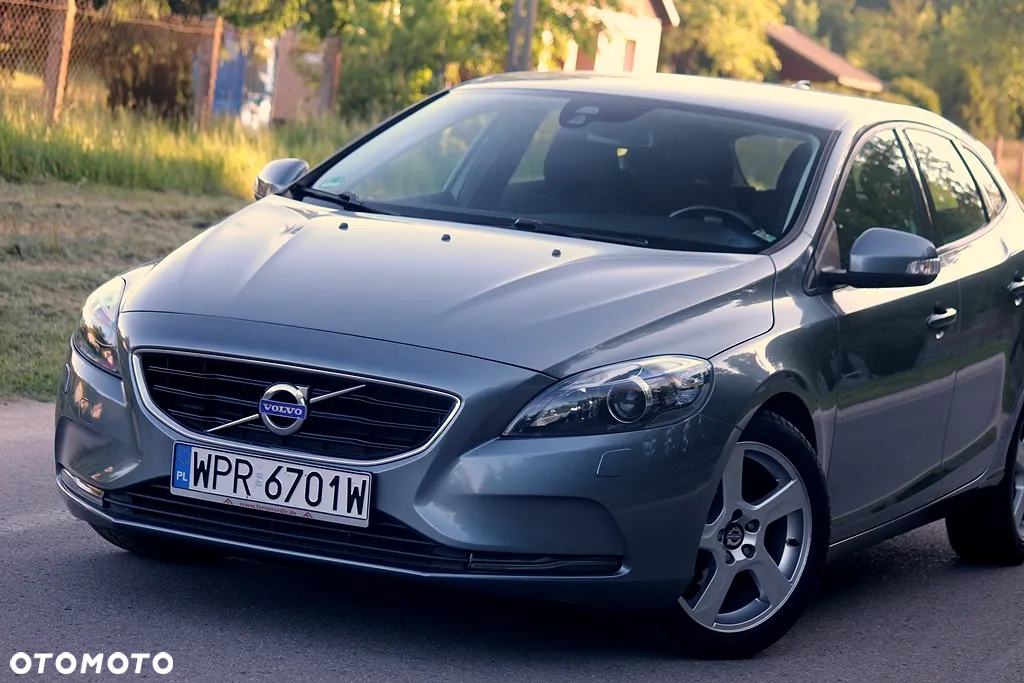 Volvo V40 D2 Summum - 4