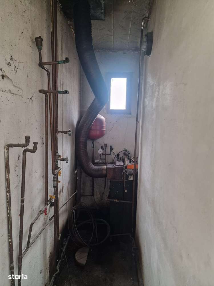 Vindem cladire P+E+M in Campulung Moldovenesc-8