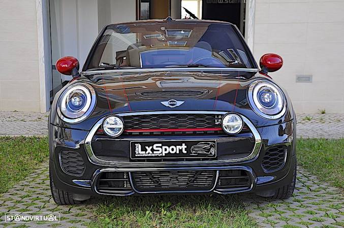 MINI Cabrio John Cooper Works - 17